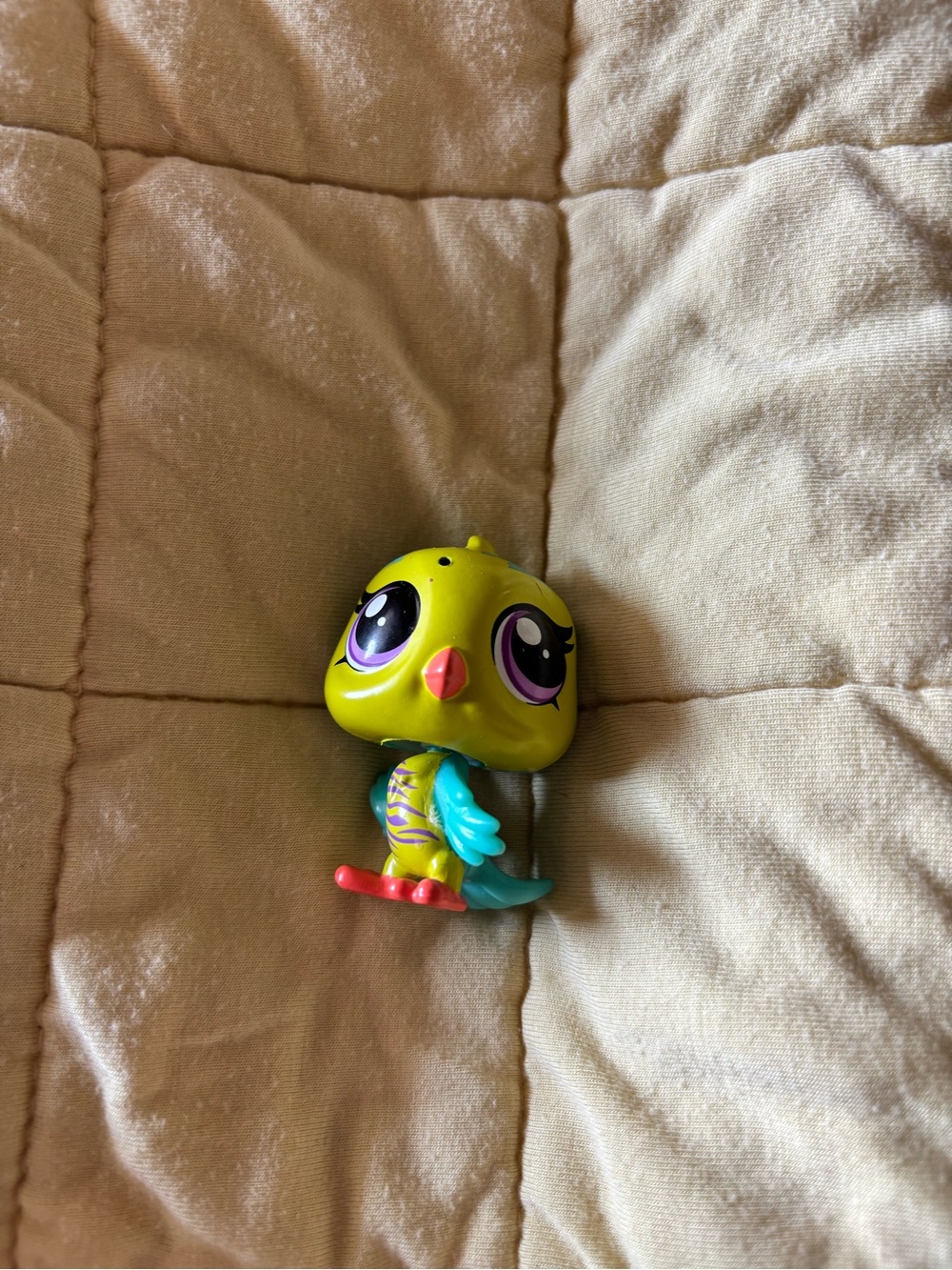 Littlest Pet Shop Yellow & Teal Bird Figurine with Pink Beak